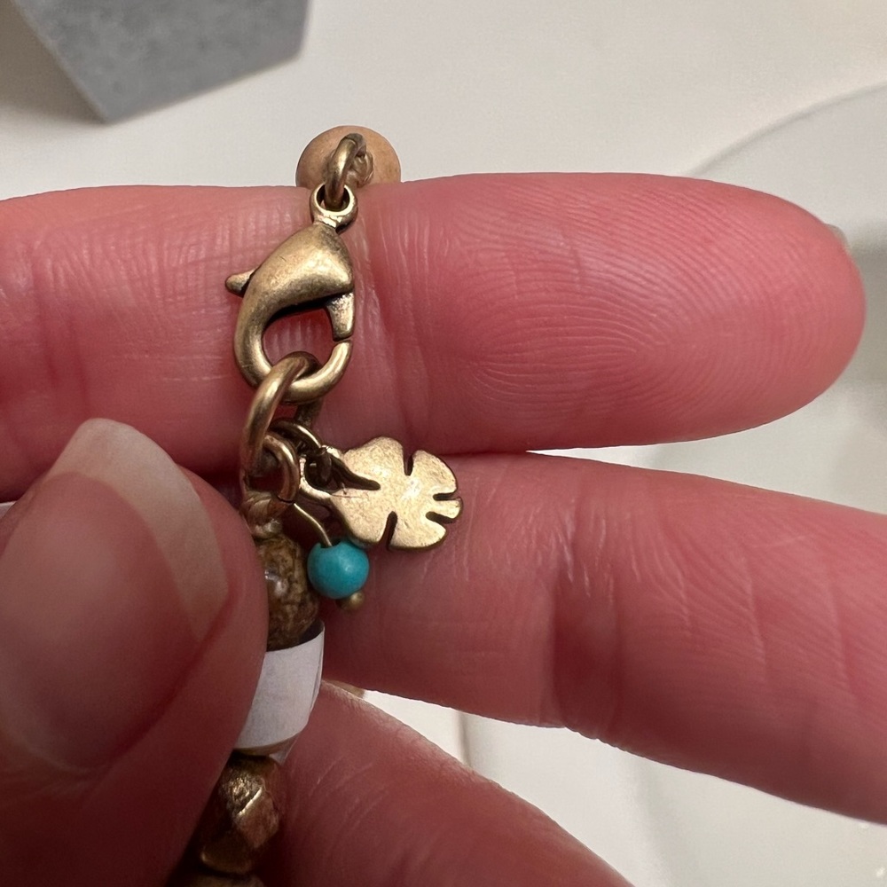 Lucky Brand Wood and brass bead Lariat necklace longer length. Beautiful! - Picture 7 of 7